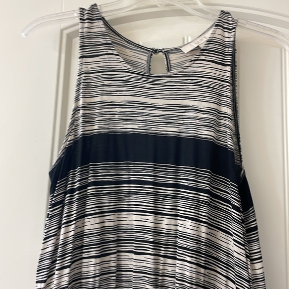 Loft Maxi Dress - Picture 2 of 9